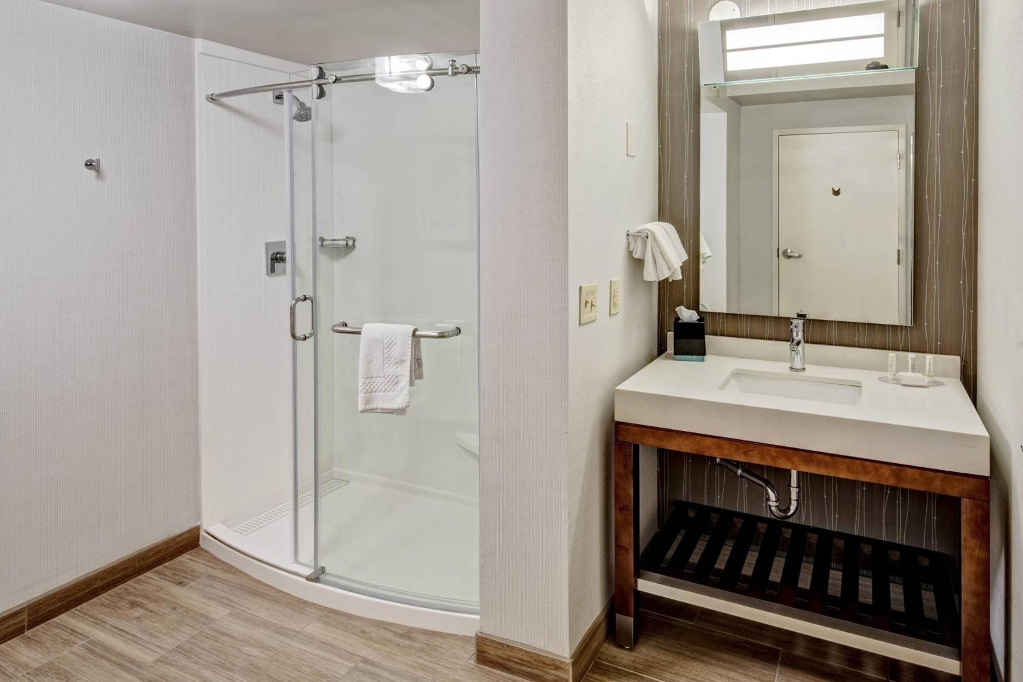Courtyard By Marriott Nashville Vanderbilt West End מראה חיצוני תמונה