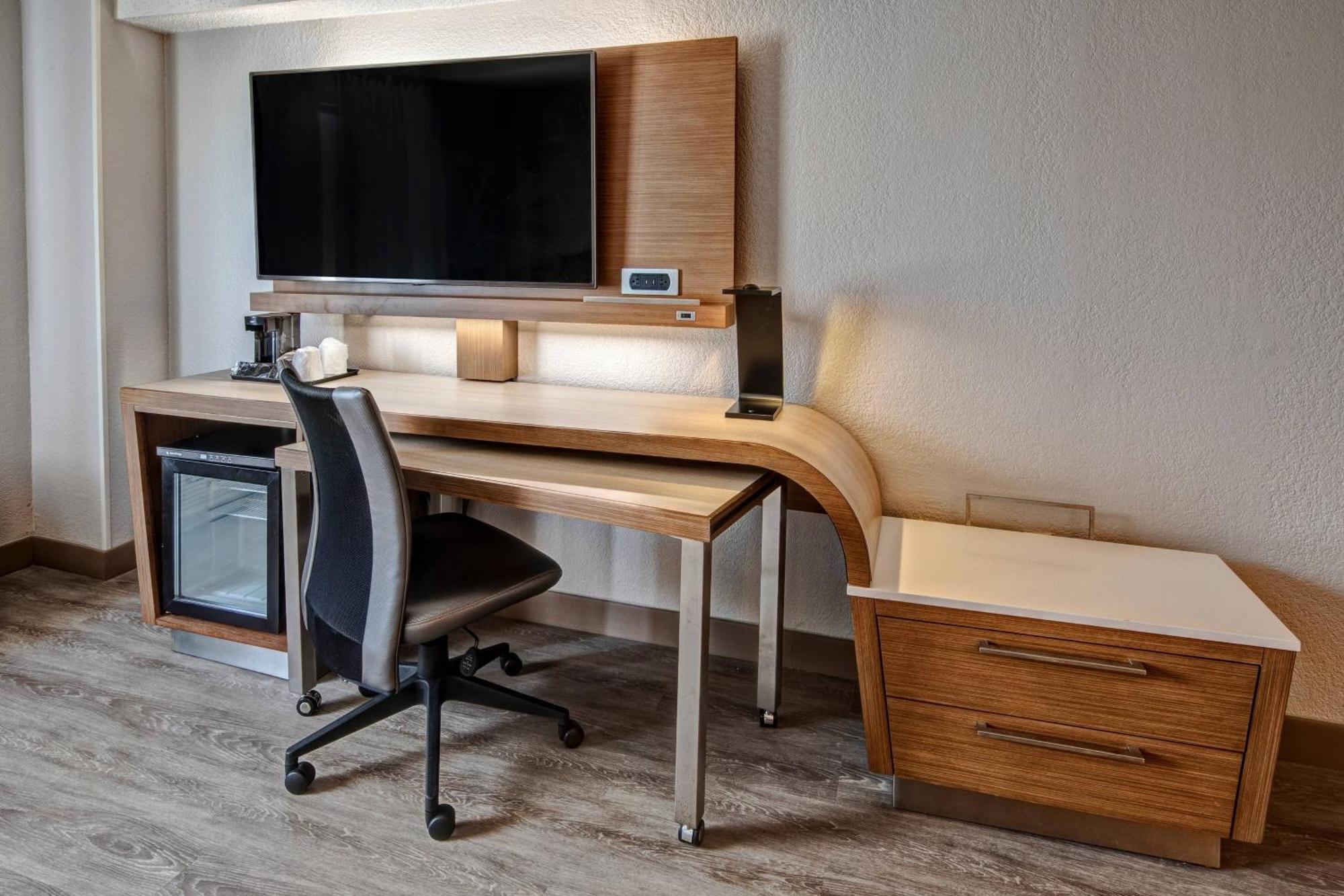 Courtyard By Marriott Nashville Vanderbilt West End מראה חיצוני תמונה