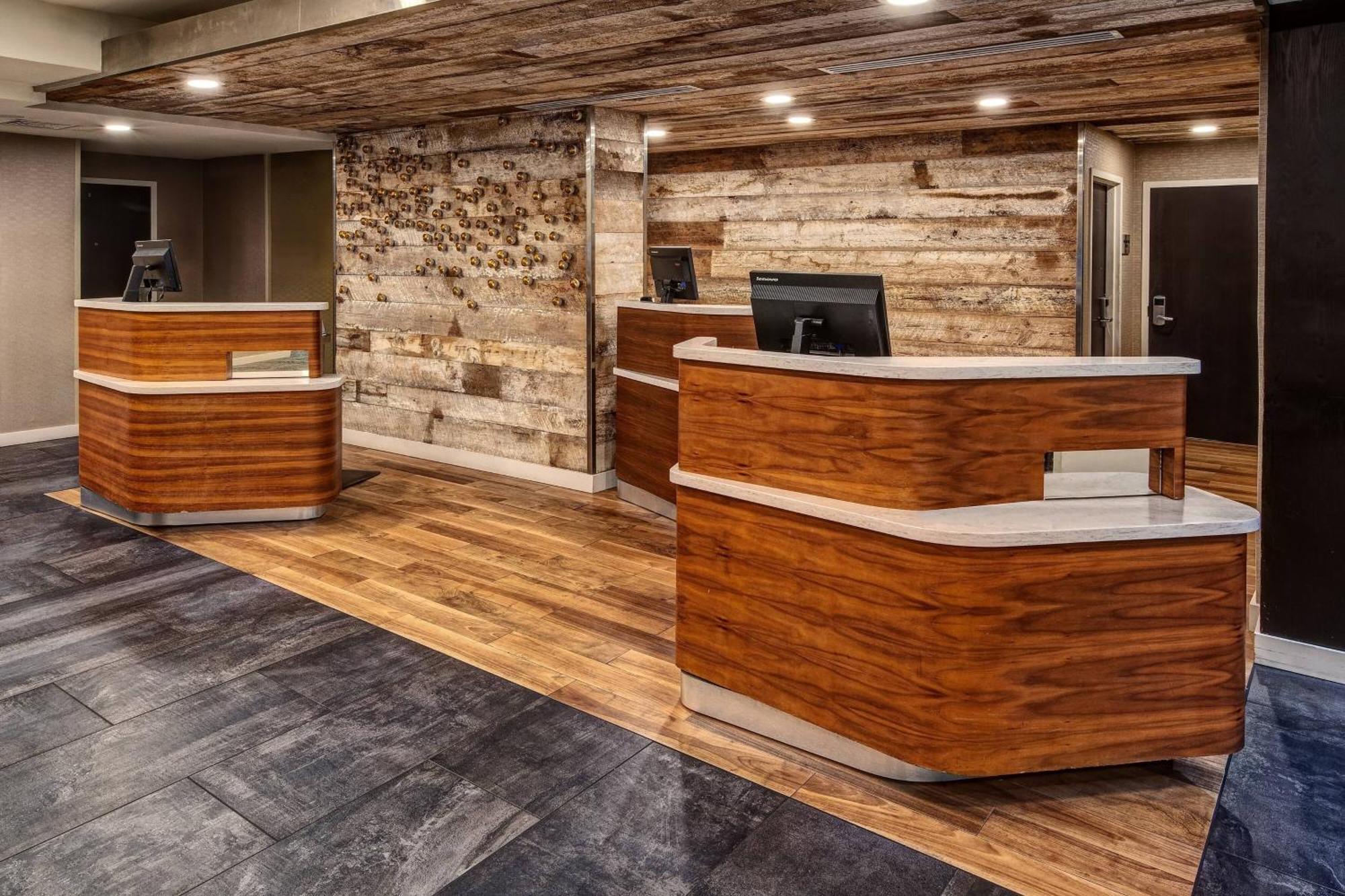 Courtyard By Marriott Nashville Vanderbilt West End מראה חיצוני תמונה