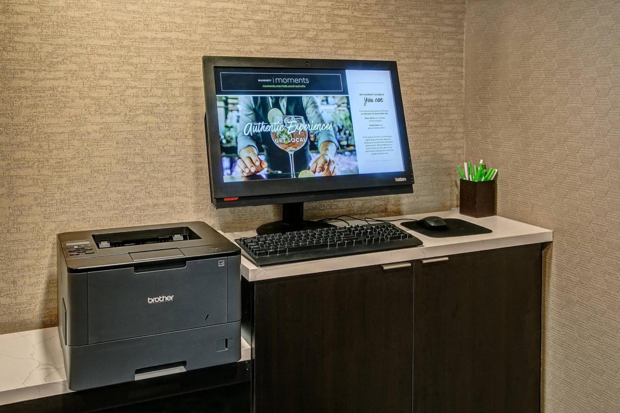 Courtyard By Marriott Nashville Vanderbilt West End מראה חיצוני תמונה