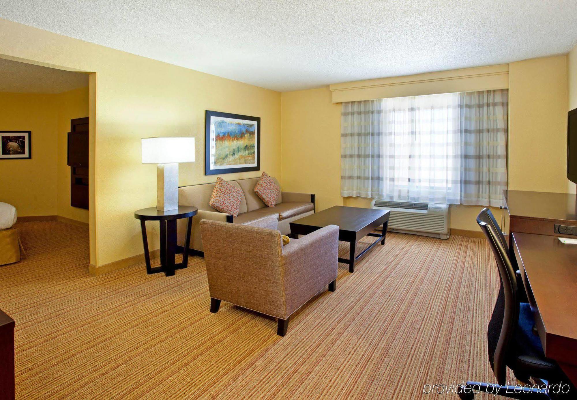 Courtyard By Marriott Nashville Vanderbilt West End מראה חיצוני תמונה