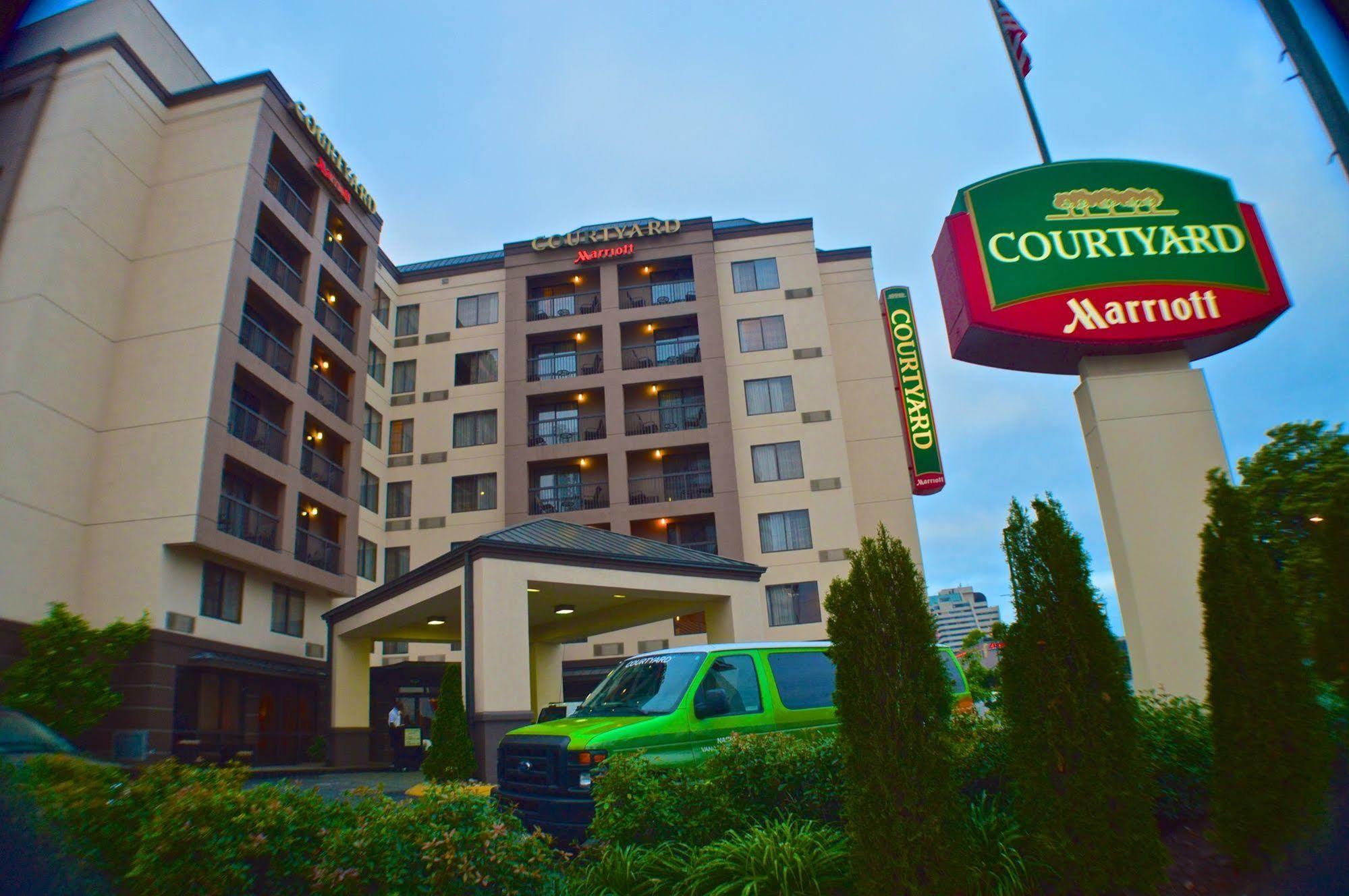 Courtyard By Marriott Nashville Vanderbilt West End מראה חיצוני תמונה