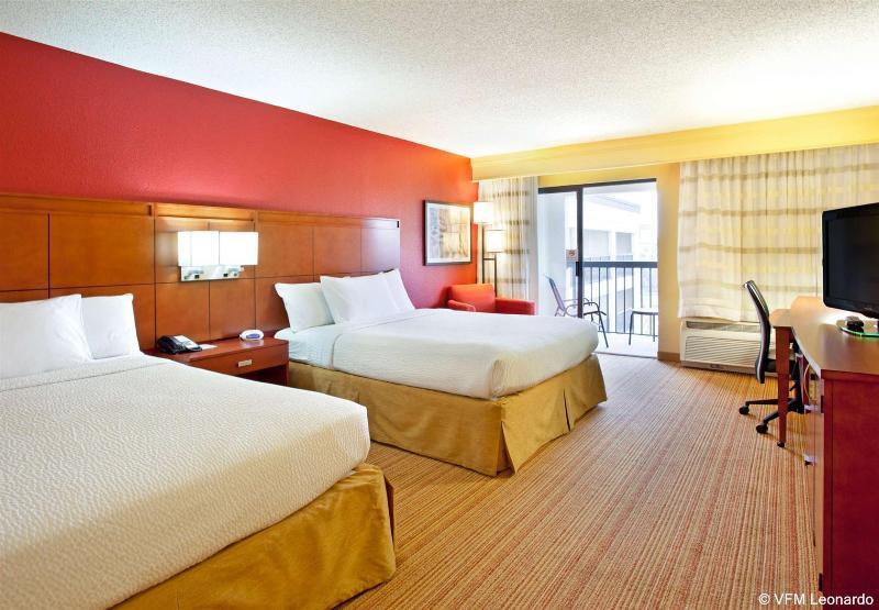 Courtyard By Marriott Nashville Vanderbilt West End מראה חיצוני תמונה